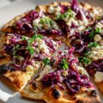 Leckeres Rezept: Fladenbrot mit Rotkohl und Ziegenkäse